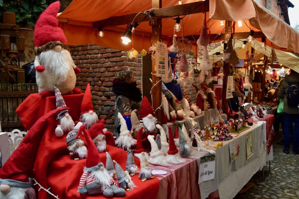Il mercatino nelle rue