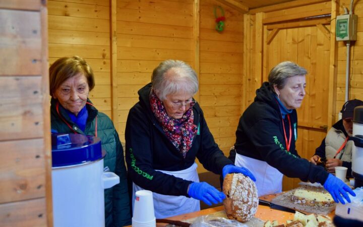 Panettone e tè offerti